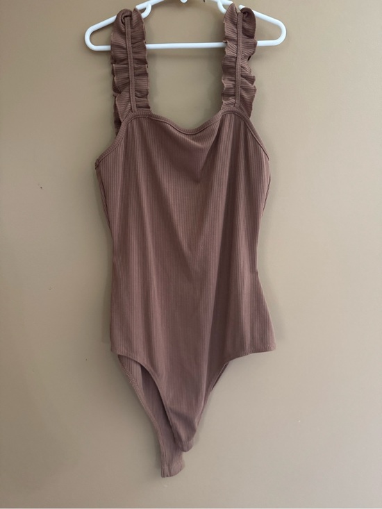 Le Lis Tops - Le Lis Ribbed Ruffle-Strap Bodysuit in Brown